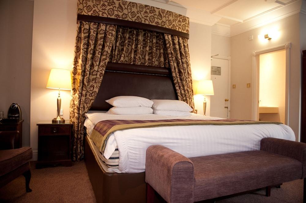 The Lymm Hotel Exterior foto