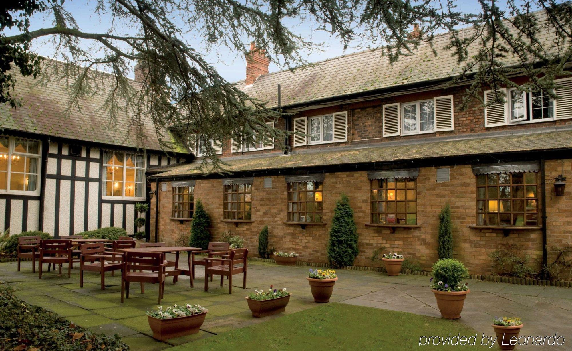 The Lymm Hotel Exterior foto