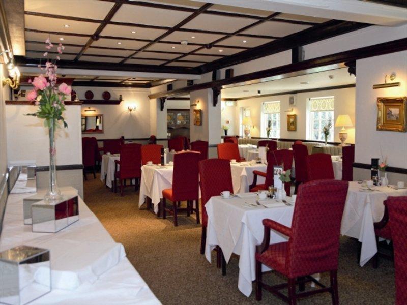 The Lymm Hotel Exterior foto
