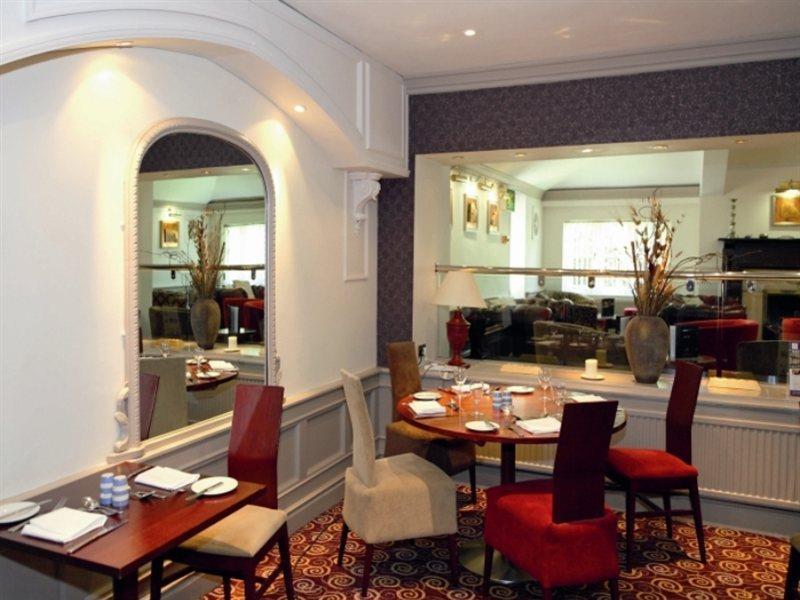 The Lymm Hotel Exterior foto