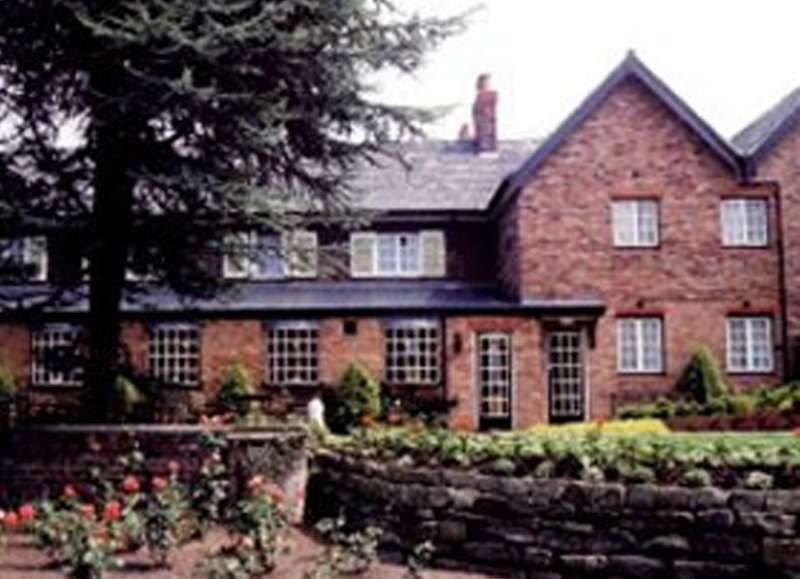 The Lymm Hotel Exterior foto