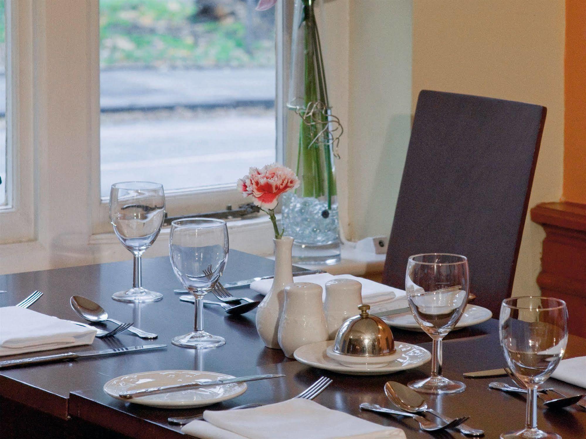 The Lymm Hotel Exterior foto