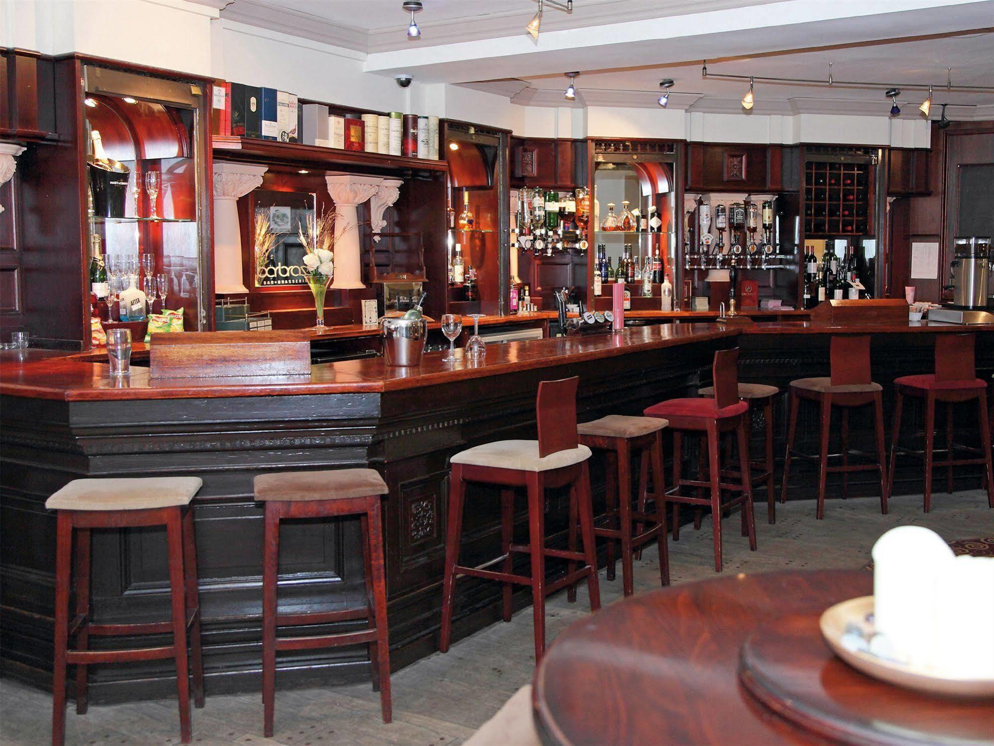 The Lymm Hotel Exterior foto